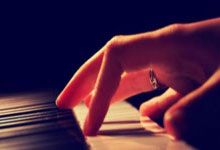 九游官网：阿方索经纪人：我和马希沟通了多次，我们将全力保障球员康复.